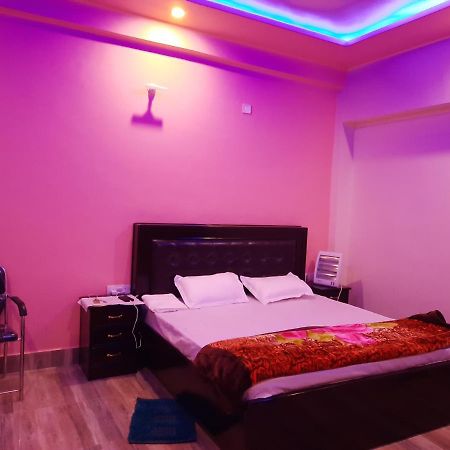 Hotel Blue Diamond Bahraich Εξωτερικό φωτογραφία