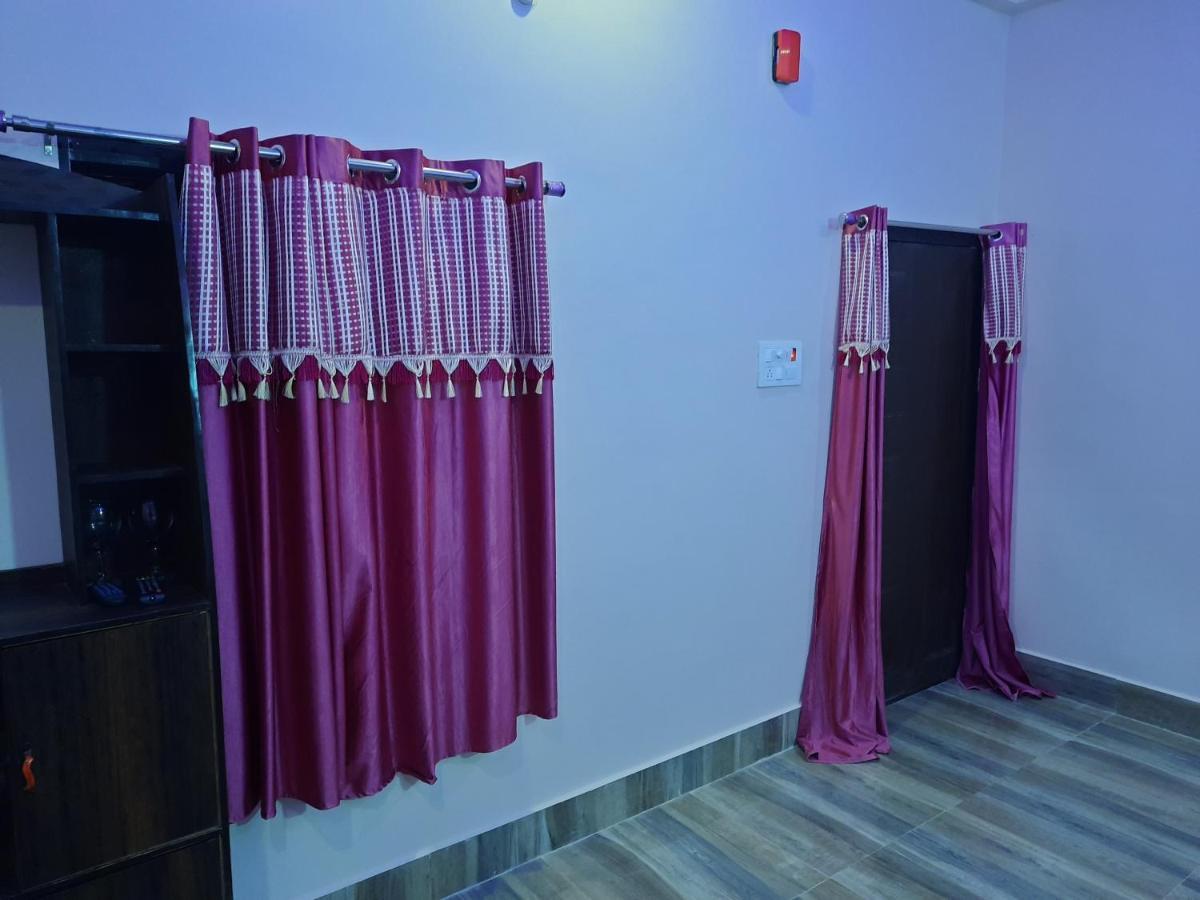 Hotel Blue Diamond Bahraich Εξωτερικό φωτογραφία